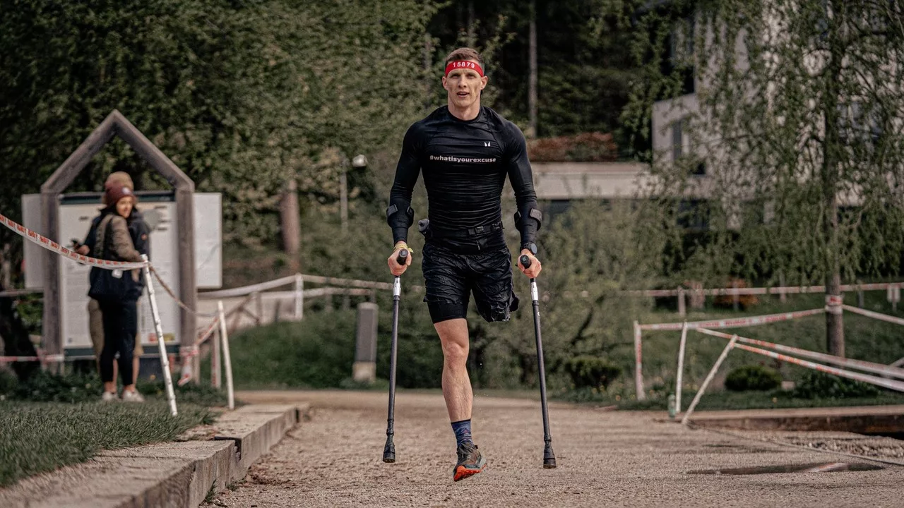 Interjú Keresztes Zsolttal – a parasportoló Spartan-versenyzővel, aki másfél lábbal is bizonyítja, hogy minden lehetséges: „What is your excuse?”