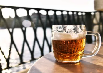 Egy korsó élmény vagy egy korsó egészség? Ismerd meg a sör jótékony hatásait!