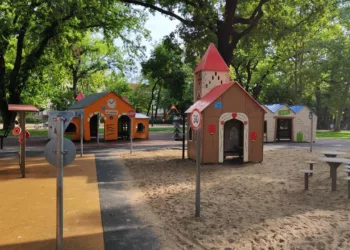 Fedezd fel Debrecen különleges játszóterét – a Sziget-kék, ahol minden nap új kaland kezdődik