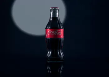 A Coca-Cola titkai: miért lett a világ legnépszerűbb üdítőitala? Cola háború a Pepsivel