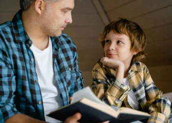 A mese szerepe a gyerekek fejlődésében – hogyan formálja a képzeletet és az érzelmi világot?