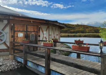 Családi Álomsziget és gasztro-élmény: Harcsafészek Falatozó Harsányban – Ahol a gyerekek is azonnal otthon érzik magukat!