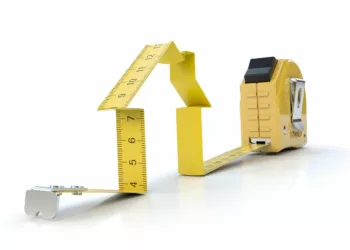 Amikor a feleségem kezében meglátom a mérőszalagot – tudom, hogy vége a nyugodt estémnek