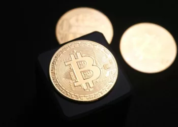 Tizenöt éve tűnt el a pénzügyi világ egyik legnagyobb rejtélye – Satoshi Nakamoto története