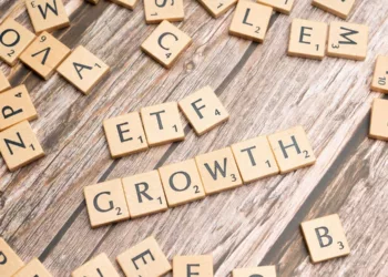 Mi az ETF, miért jó befektetés, és miben más, mint a hagyományos alapkezelői alap?