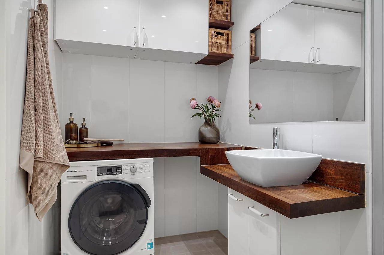 Felültöltős vagy elöltöltős? A nagy mosógép-dilemma – és a titok, amitől végre illatosak lesznek a ruháid