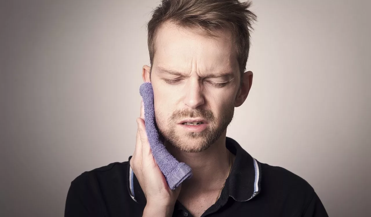 A Fogfájás világnapja alkalmából: természetes tippek és gyors segítség fogfájás ellen