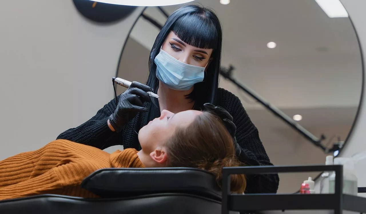 Természetes szépség tartósan – Sminktetoválás mesterfokon