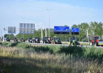 Traktorok Brüsszelben: Hogyan írták át a gazdatüntetések az EU zöld szabályait zárt ajtók mögött?